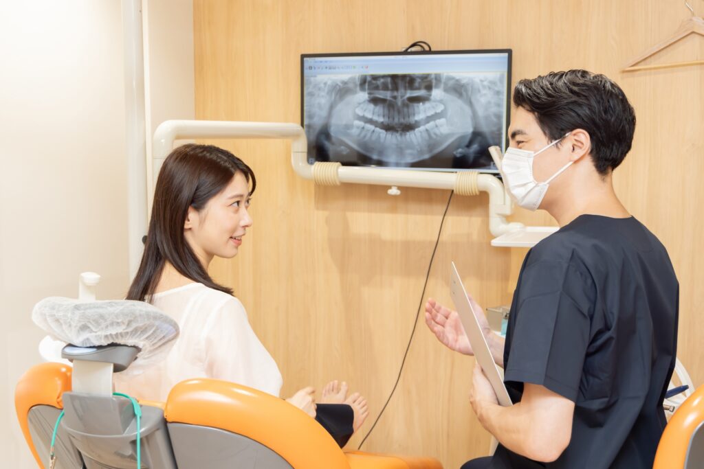 歯医者でのカウンセリング時の画像