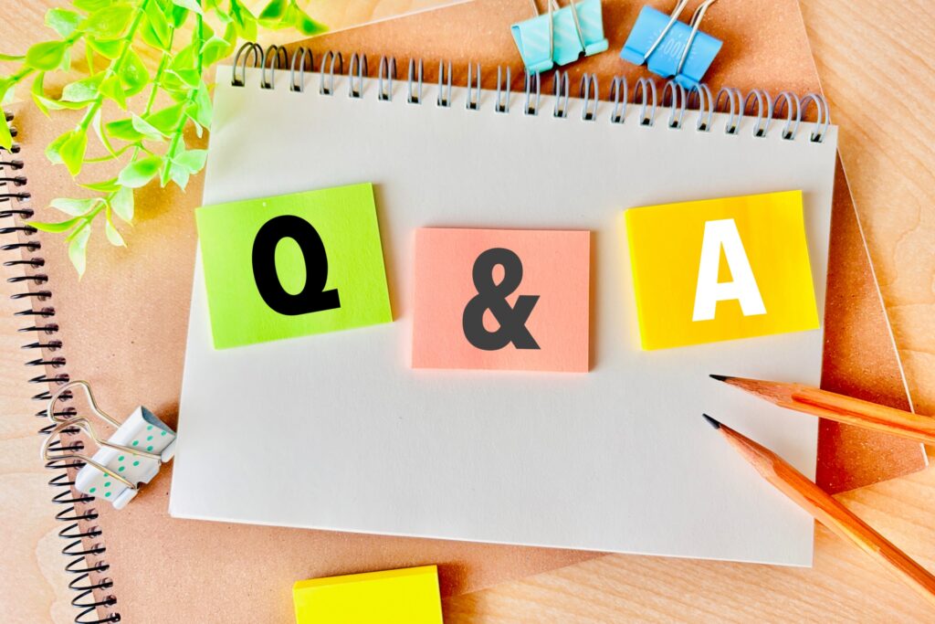 Q&Aと書かれている紙の画像